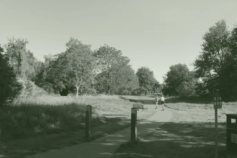 Parkland and footpaths in Cassiobury Park, Watford